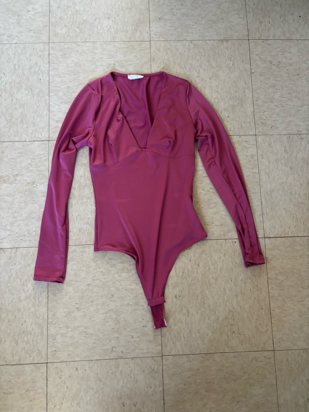 Deep V Long Sleeve Bodysuit in Mauve Pink